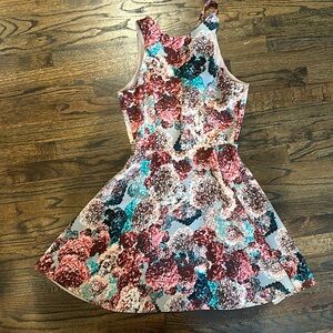 Nha Khanh floral tie back dress. Size 6.